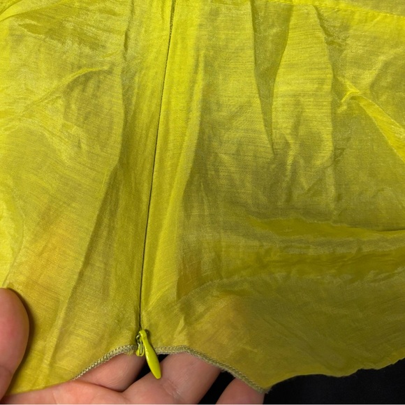 Dagg and Stacey green blouse - Picture 7 of 8